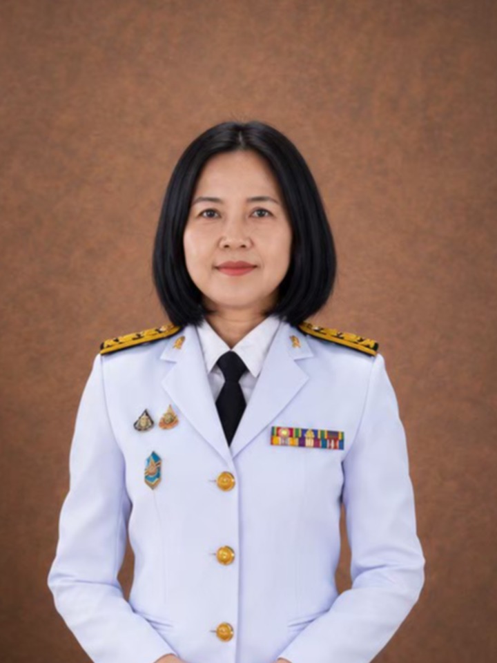 นางศิริลักษณ์ ปลั่งวิจิตร